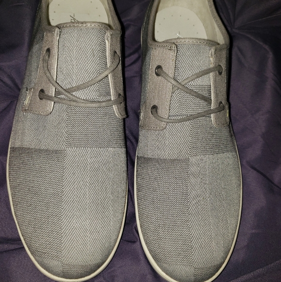 Kenneth Cole casual sneaker - Picture 2 of 4